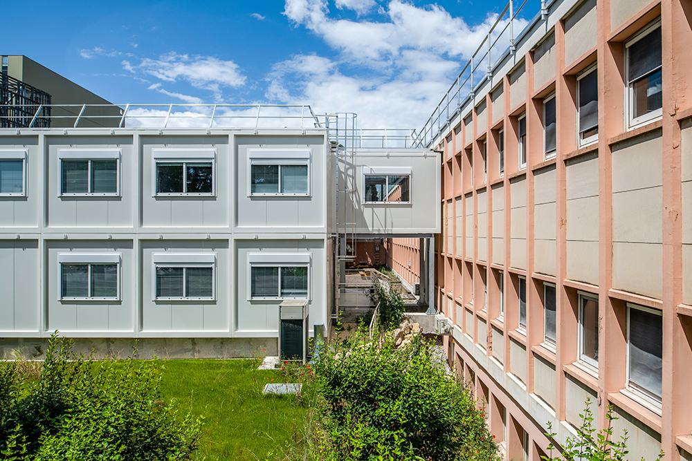 Photo immobilière au CEA de Grenoble. Bâtiment K2 groupe Cougnaud. Photo prise par Alexandre Escudero Photographe Grenoble.