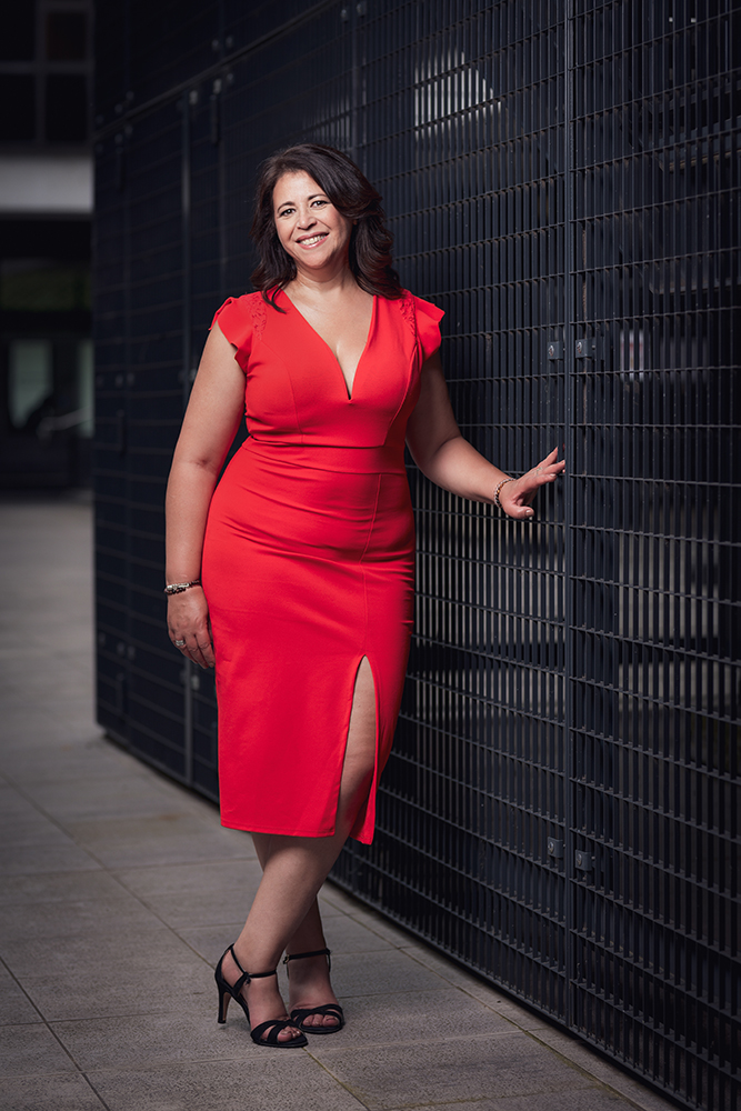 Photo de mode mannequin senior femme pour bookphoto et book photo, photo prise par alexandre escudero photographe grenoble